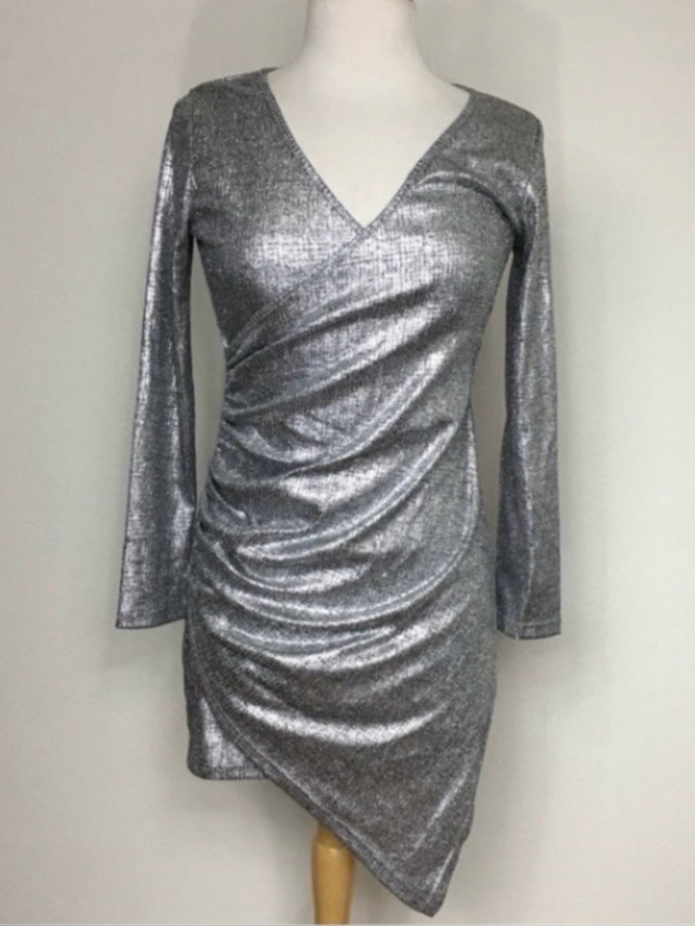 NWOT New Amazon Womens Metallic Silver Faux Wrap Long Sleeve Mini Dress Size M